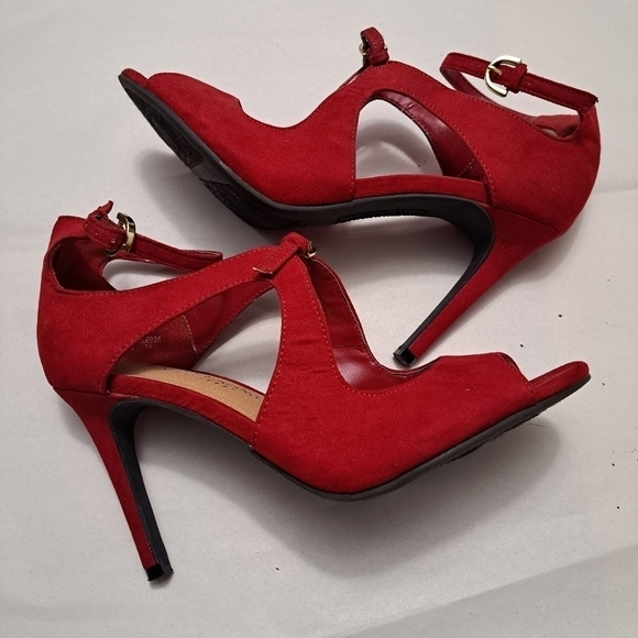 Christian Seriano Red Double Buckle Open Toe Heels - Picture 7 of 10